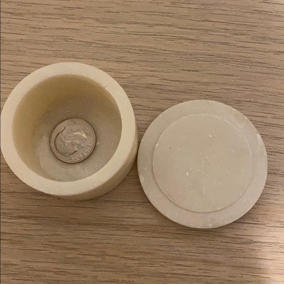 Shell Bird Ring Box - Marble Inlay Jewelry Box - Picture 4 of 4